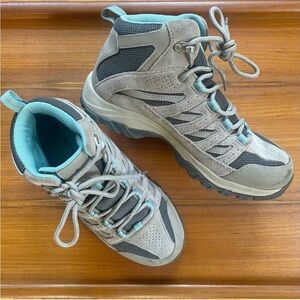 Columbia Crestwood Mid Top Women's Hiking/Trail Shoe